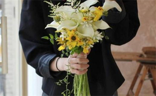 2027年农历冬月廿三结婚吉日查询 是办喜事好日子吗